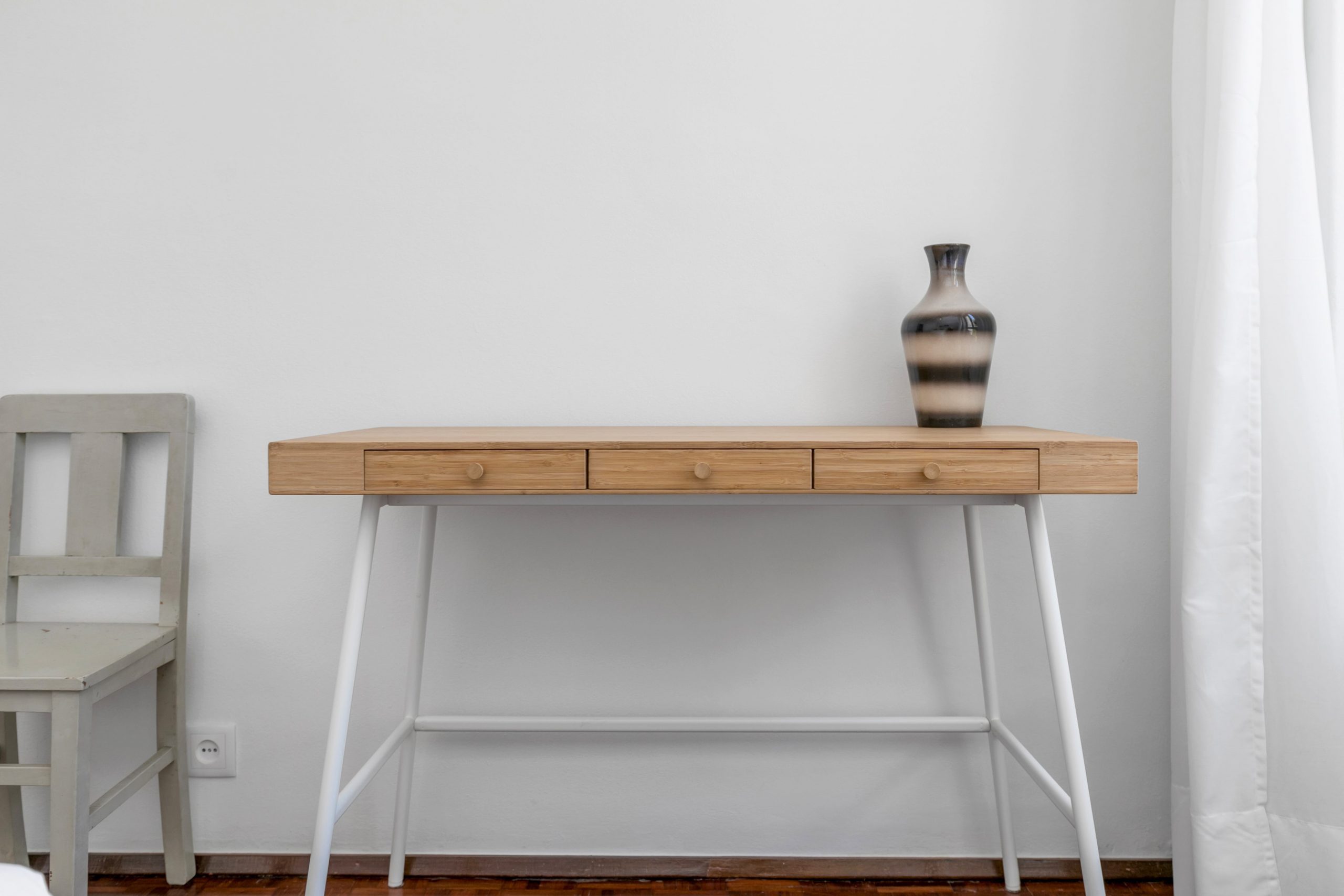 Shell Apartment - Lagos, Algarve - Quarto Casal - Área de escritório